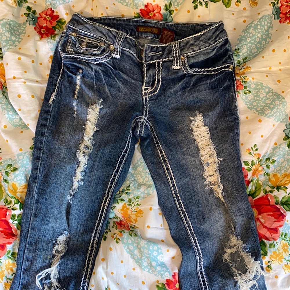 ZD ripped flared jeans. Size: 3.